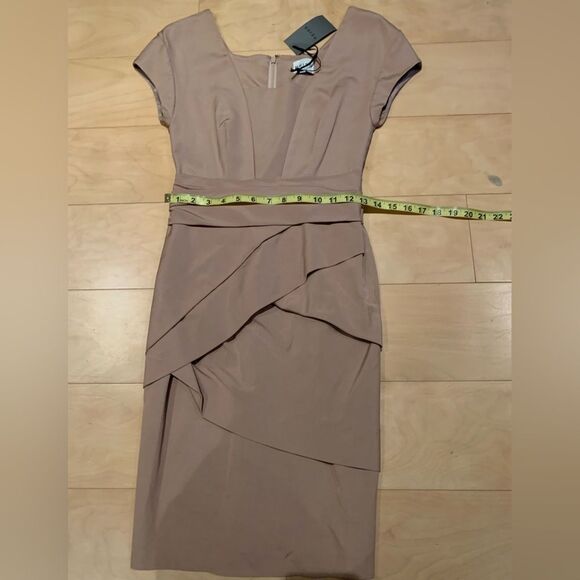REISS “SHOLA” DRESS, CAMEL. SOLD OUT!! SIZE 4 WORN BY PRINCESS OF WALES - Picture 6 of 9